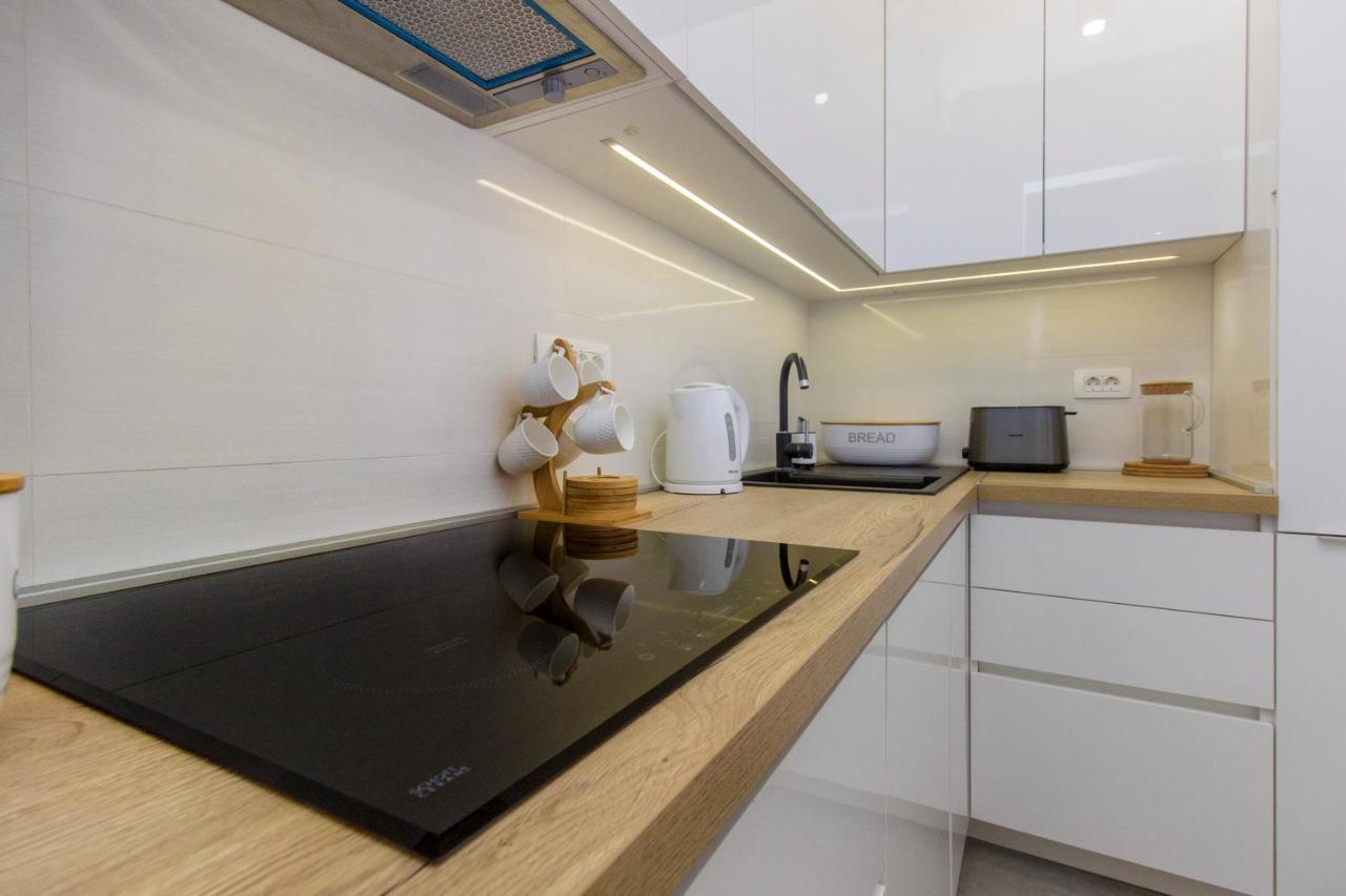 Apartment Ena ,City Center شيبينيك المظهر الخارجي الصورة
