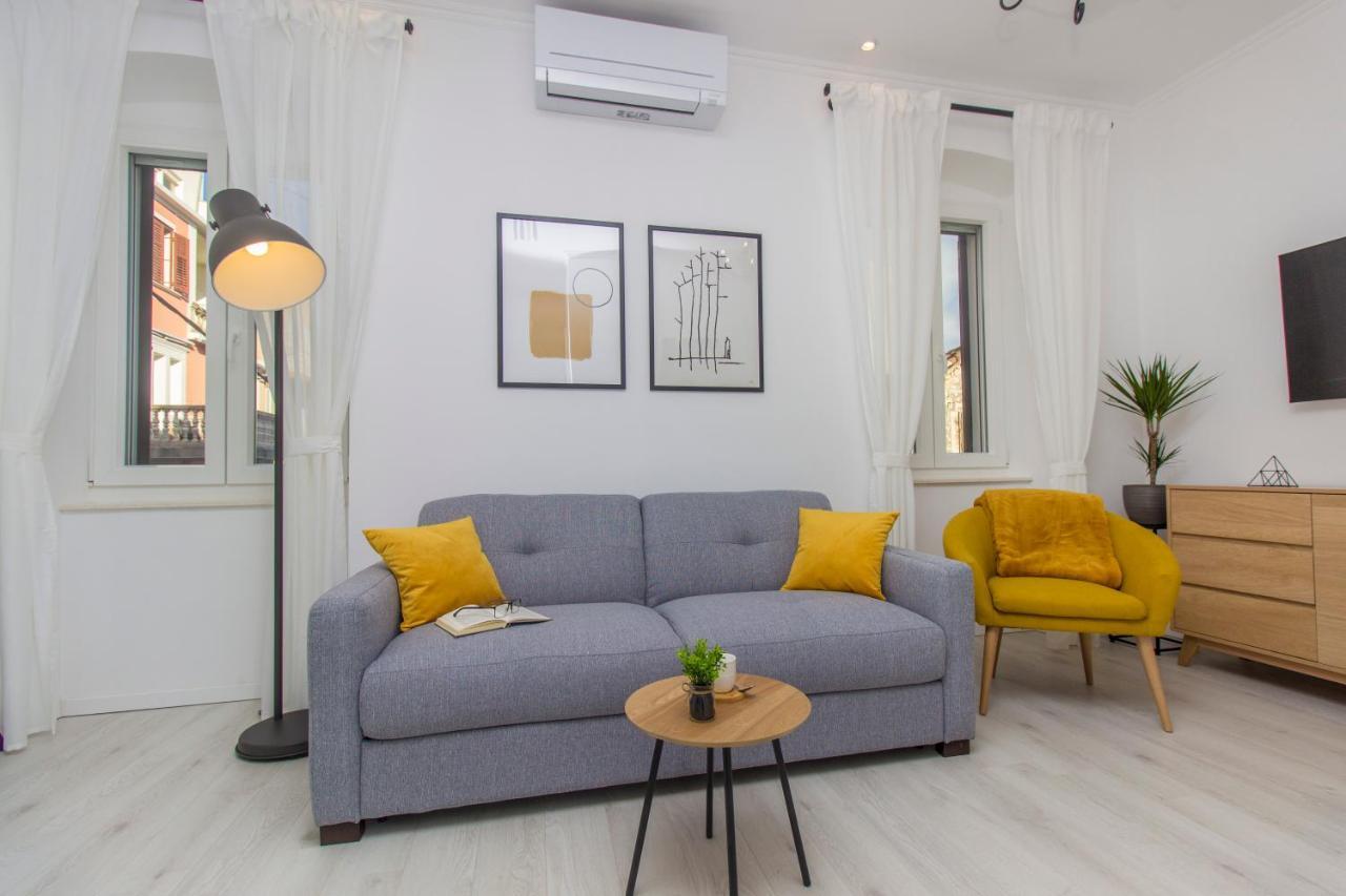 Apartment Ena ,City Center شيبينيك المظهر الخارجي الصورة